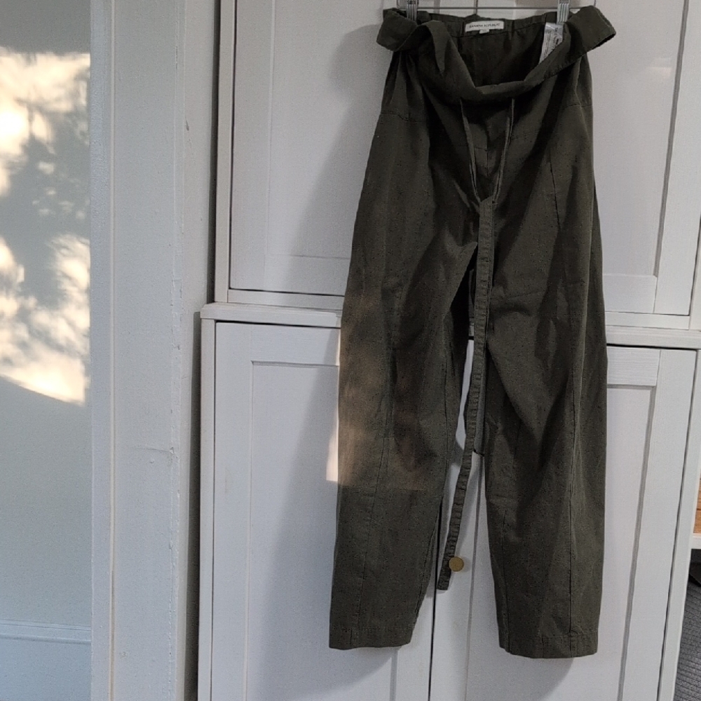 Banana Republic Olive Women's Trousers